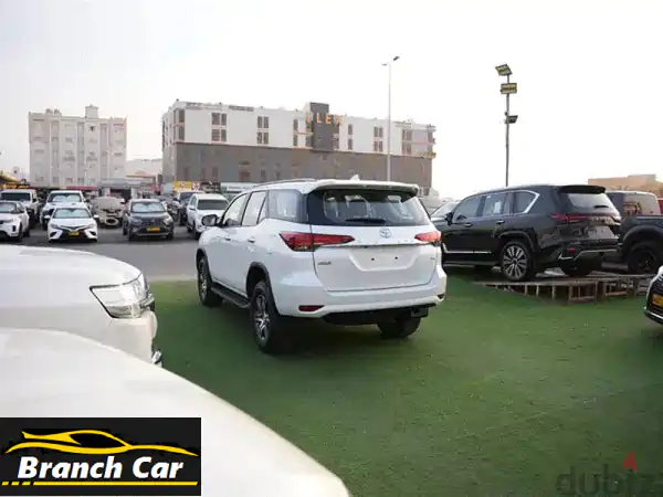 🌟 تويوتا فورتشنر 2024 خليجي أبيض: فخامة الأداء،...