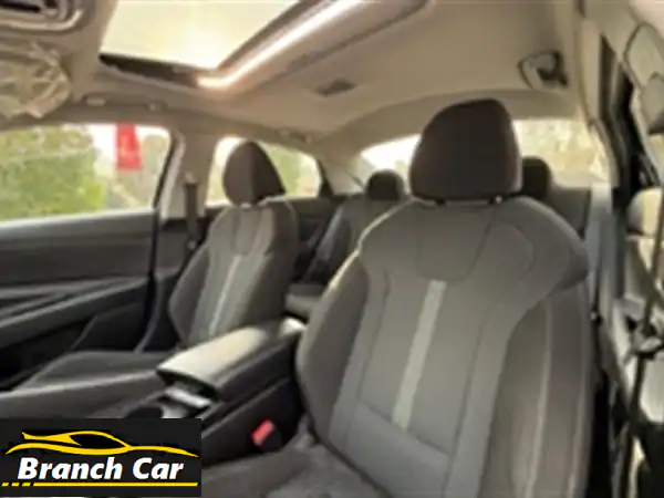 هيونداي إلنترا CN7 2021 الفئة الرابعة | حالة المصنع، 45 ألف كم، صيانة توكيل، رخصة سنة!