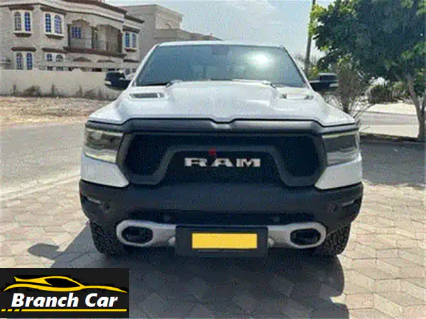 امتلك القوة والفخامة: دودج رام 2025 بيج هورن خليجي وكالة عمان بضمان!
