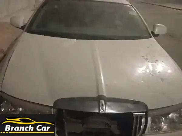 للبيع: لينكولن تاون كار 2000 أبيض | فخامة كلاسيكية...