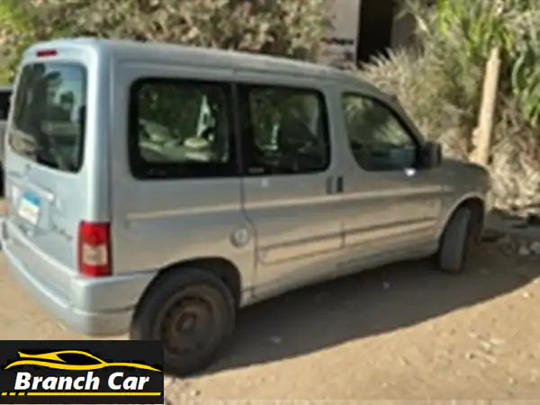 سيتروين بيرلينجو المعادي للبيع | فابريكة (عدا رفرف) | تكيف ثلاجة | سيارة عائلية جاهزة!