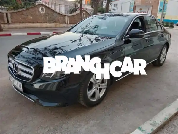 فرصة ذهبية! مرسيدس E220 ديزل 2016: الفخامة الألمانية والاقتصادية الفائقة بحالة استثنائية - 245 ألف