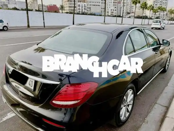 فرصة ذهبية: مرسيدس E220 CDI LUXURY 2016 بحالة استثنائية!...