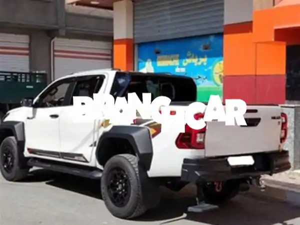 هايلكس GR غمارتين للبيع: تويوتا نسخة خاصة مستوردة 15 ألف كم - تجربة لا مثيل لها!