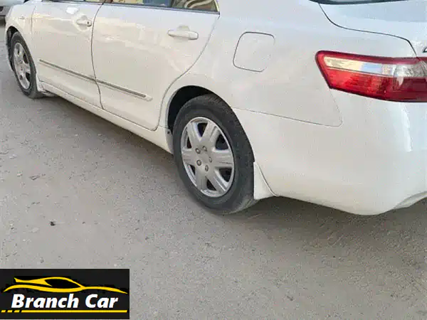 للبيع: تويوتا كامري 2008 | أبيض نظيف، مكيف ثلج، محرك وجير ممتاز | فرصة لا تفوّت!