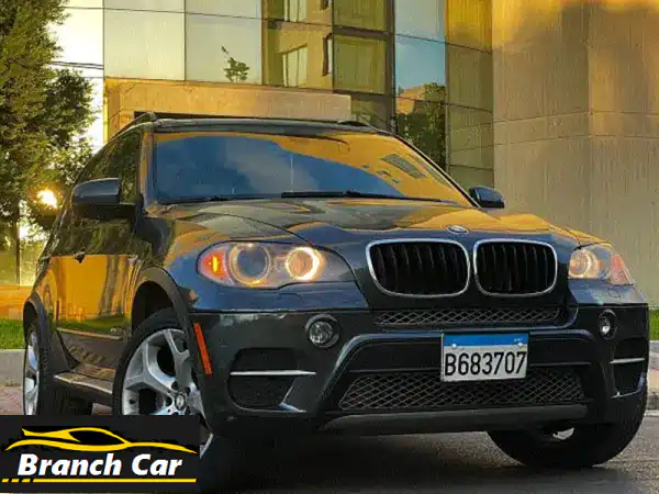BMW X5 2011 الفاخرة | 7 مقاعد | فل كامل | بحالة الوكالة |...