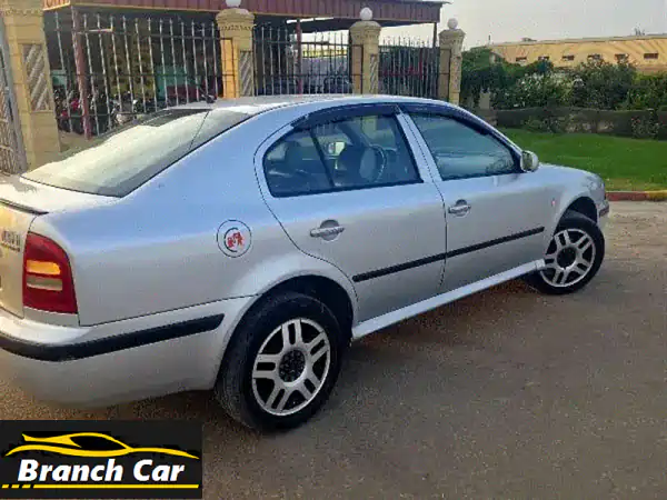 سكودا أوكتافيا 2001 أوتوماتيك: فك حظر، صيانة مركز...