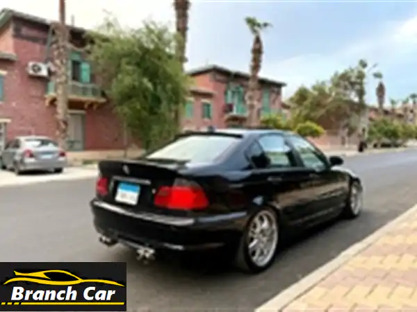 بي إم دبليو 328i موديل 2004 للبيع في السويس - فخامة الأداء الألمانية تنتظرك!