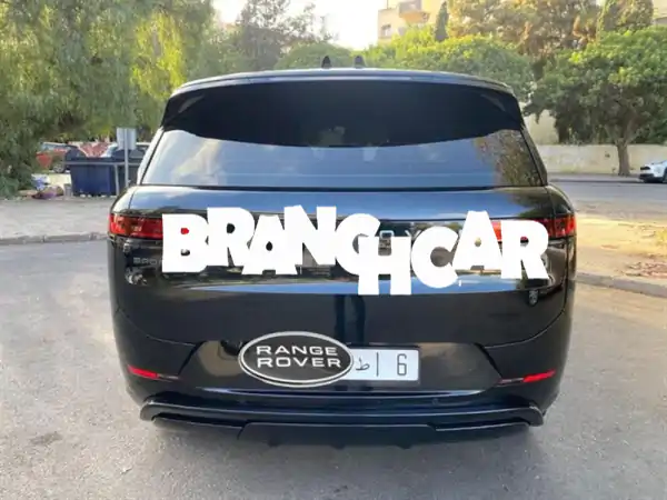 فرصة نادرة: رنج روفر سبورت 300d Dynamic يد أولى في الدار البيضاء (70,000 كم)