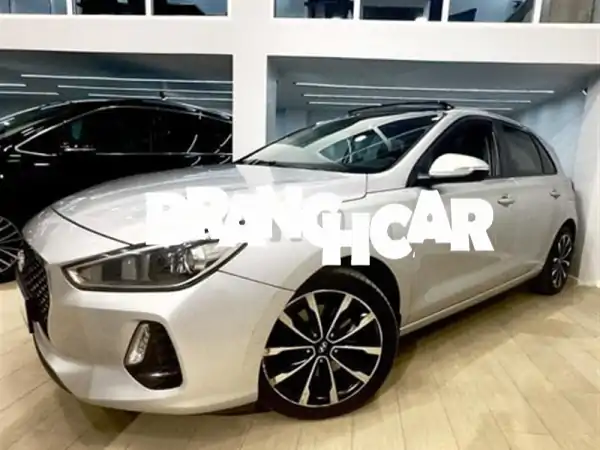 هيونداي i30 ديزل أوتوماتيك 2019 للبيع في طنجة | سقف بانورامي ورفاهية متكاملة