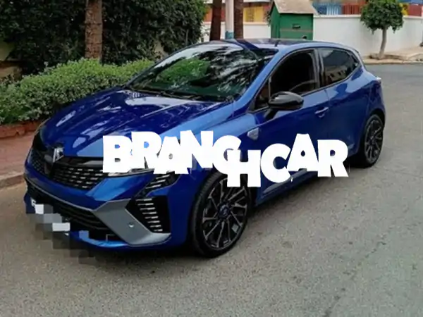 امتلك الأناقة والكفاءة: رينو كليو 5 ديزل 2024 أزرق...