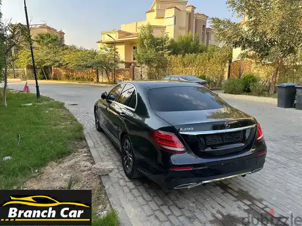 امتلك أيقونة الفخامة: مرسيدس E200 2018 AMG Kit - أسود...