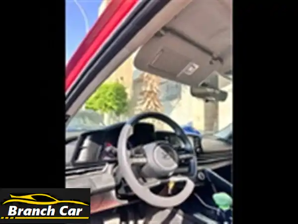 هيونداي إلنترا CN7 للبيع بالعبور - فبريكة بالكامل | عداد 32 ألف كم - حالة الزيرو!