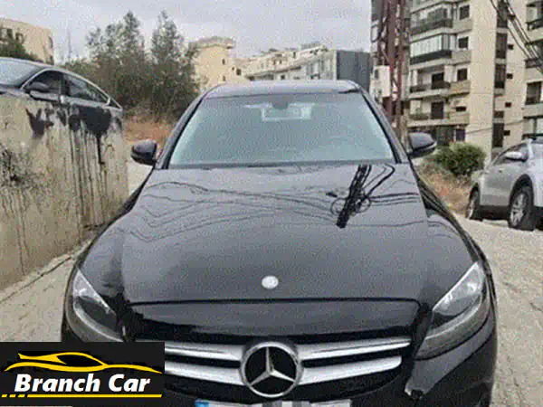 فرصة لا تعوض: كيا K3 2024 للبيع - 6,000 كم فقط! فتحة سقف، مقاعد جلد، أبيض (بحالة الزيرو)