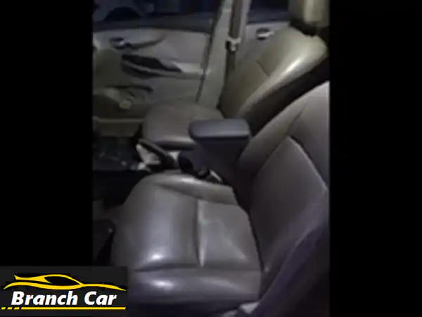 تويوتا كورولا 2008 ياباني: فرصة ذهبية لامتلاك سيارة مالك أول كاملة المواصفات!