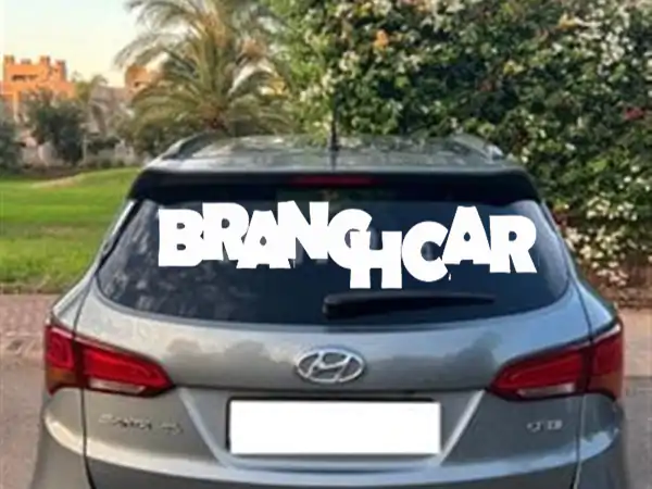 للبيع: هيونداي سانتا في 2017 - 7 مقاعد، حالة ممتازة، اقتصادية وموثوقة (200 ألف كم)