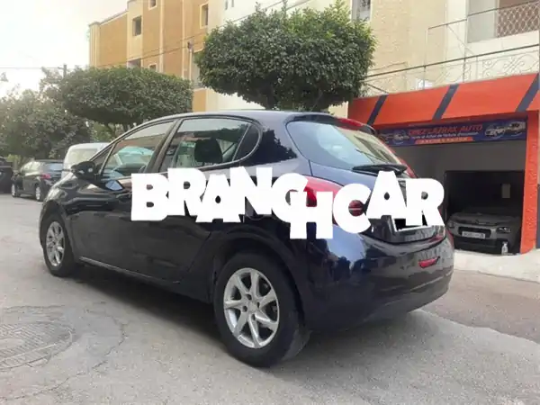 فرصة استثنائية: بيجو 208 ديزل 2019 للبيع - اقتصاد، نظافة، ومفتاحان أصليان!