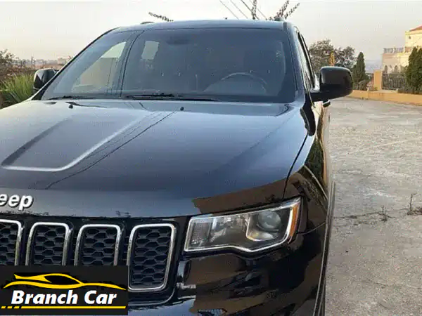 جيب جراند شيروكي 2017 أسود فخم | للبيع أو المقايضة –...