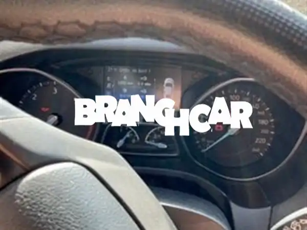 فرصة ذهبية: فورد فوكس 2017 سبورت (قير عادي) - صيانة...