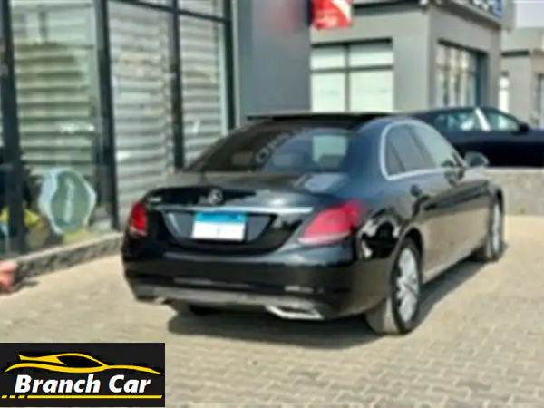 مرسيدس C180 للبيع بالتجمع والقاهرة الجديدة | صيانة توكيل كاملة | بانوراما وبصمة | 98 ألف كم