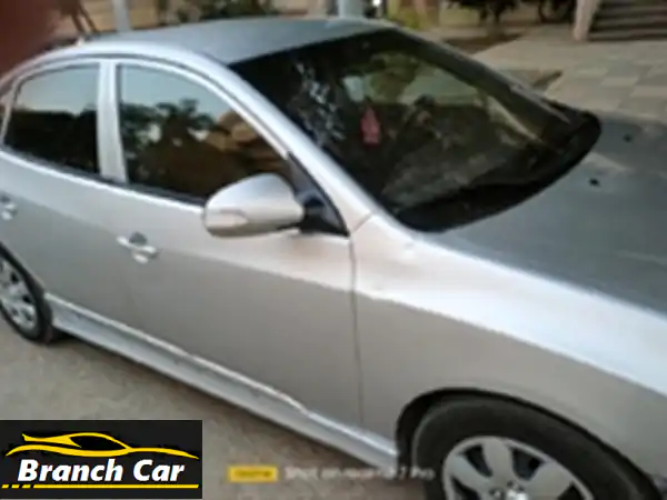 هيونداي إلنترا HD للبيع: أناقة، أمان، وأداء لا يُضاهى – حالة ممتازة!