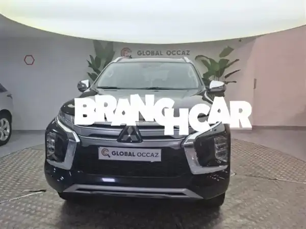 اكتشف القوة والأناقة: ميتسوبيشي باجيرو سبورت 2020...