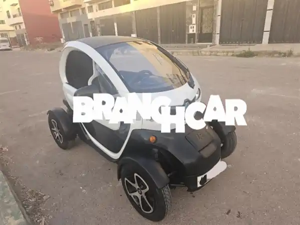 للبيع: رينو تويزي 2015 | حالة ممتازة وبطارية بأداء استثنائي | سيارة المدينة الذكية بسعر 55,000!