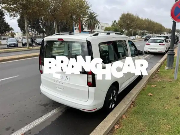 فرصة لا تعوض: فولكس فاجن نيو كادي دبل كوليس 2023 بتطوان – يد أولى، كالجديدة!