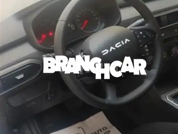 فرصة ذهبية بتطوان: داسيا لوغان 2024 بنزين أوتوماتيك كالجديدة (15 ألف كم) | سعر مغرٍ!