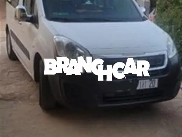 للبيع: بيجو تيبى 2015 | سيارة عائلية عملية واقتصادية...