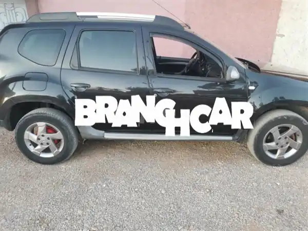 فرصة مميزة: داتشيا 2014 للبيع – طلاء أصلي 100%، بدون حوادث! سعر 122,000