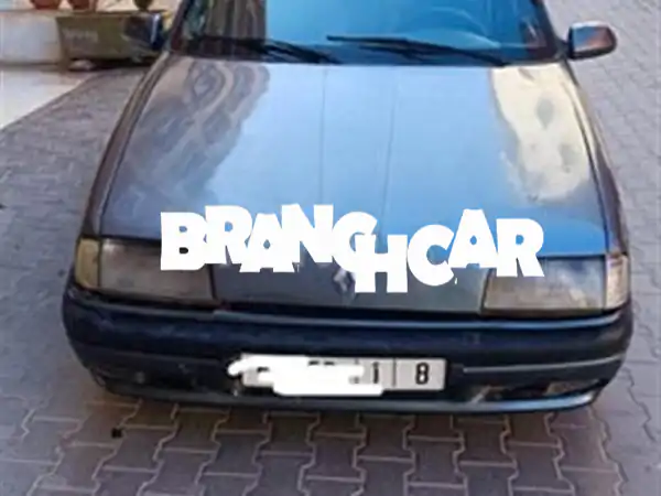 رينو R19 موديل 1989 للبيع | رفيقة الدرب العملية بسعر 29,000!