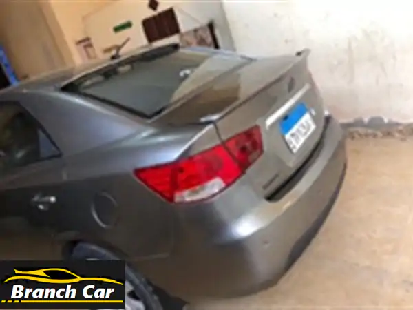 كيا سيراتو 2010 فل كامل | دواخل فبريكا: فتحة سقف، بصمة، استعمال بيتي