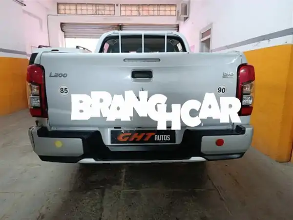 ميتسوبيشي 4x4 دوبلي كابينة