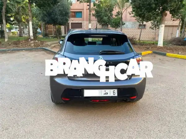 فرصة لا تفوت! بيجو 208 ديزل أوتوماتيك 2023 للبيع في الدار البيضاء - كاملة و95 ألف كم فقط!