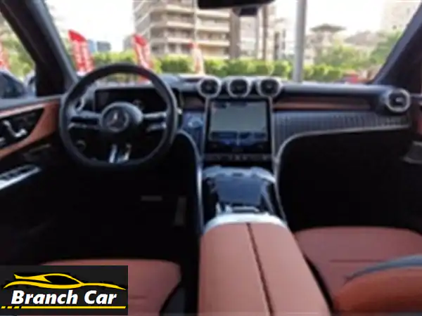 مرسيدس GLC300 AMG 2023: فخامة الأداء بلا تنازلات - صيانة توكيل وتأمين شامل!