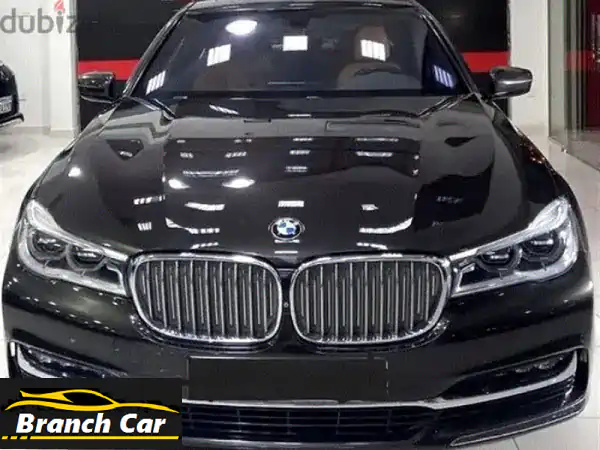 للبيع: BMW 740 Li 2016 رمادي - فخامة تنفيذية، أداء TwinPower...