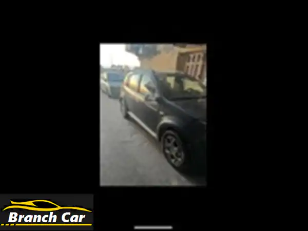 فرصة ذهبية! رينو سانديرو ستيب واي 2013 - فابريكة بالكامل، عداد قليل، وجاهزة للانطلاق!