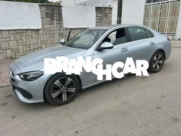 امتلك الفخامة الألمانية الأصيلة: مرسيدس-بنز C220 ديزل...