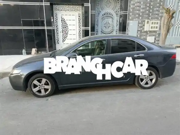 هوندا أكورد 2004 للبيع: جودة هوندا الأسطورية...