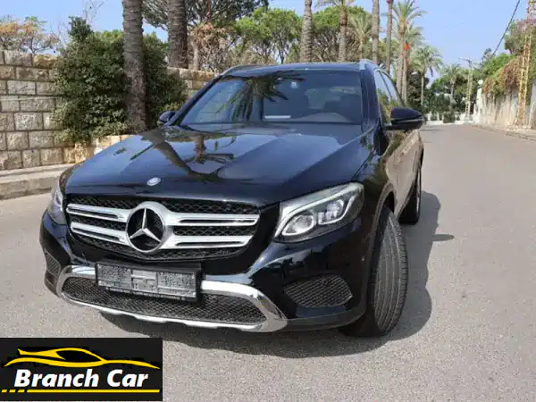 تألق بالفخامة: مرسيدس بنز GLC 250 4MATIC موديل 2017 للبيع...