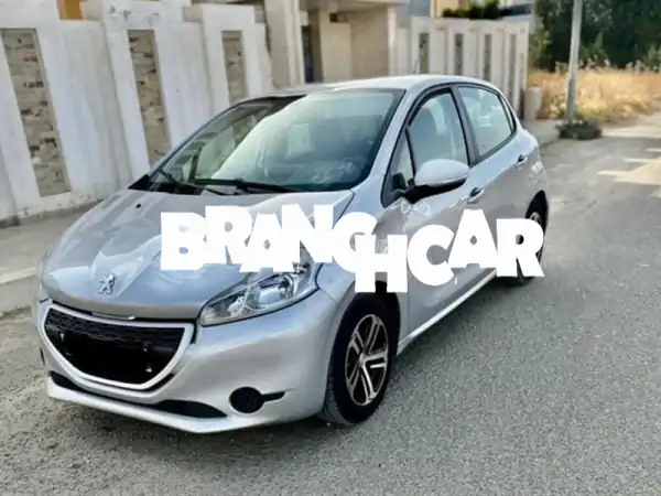 بيجو 208 موديل 2015 (نقية 9) | 200 ألف كم | اقتصادية ومجهزة...