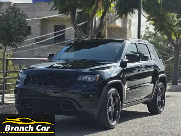 جيب جراند شيروكي أبلاند 2018 | فخامة سوداء وأداء لا...