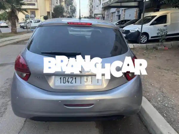 بيجو 208 ديزل أكتيف 2019 للبيع: توفير وقود وأناقة أوروبية! 95 ألف كم، بحالة ممتازة.