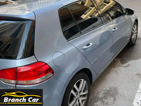 فولكس واجن جولف 2012 للبيع بأبوظبي: نظيفة وجاهزة...