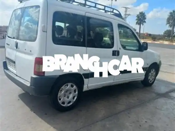 امتلكها الآن! بيجو 2011 كاملة المواصفات | نظيفة...