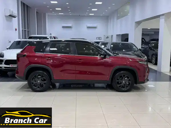 تويوتا أوربان كروزر 2024 حمراء فل أوبشن للبيع | 17 ألف كم فقط | تأمين شامل وكفالة | سقف بانوراما