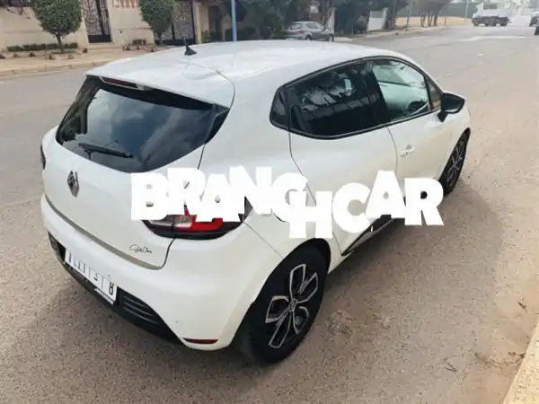 فرصة لا تعوض: رينو كليو 4 ليميتد 2019 ديزل يدوي | كاملة | من المالك مباشرة!