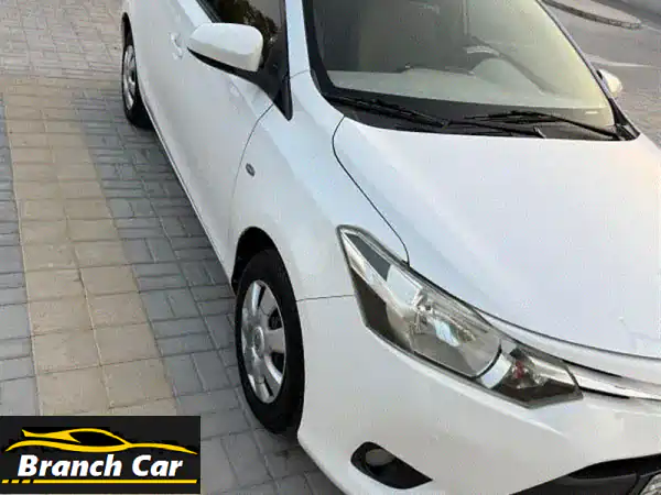 فرصة العمر: تويوتا يارس 2016 بيضاء نظيفة جداً...