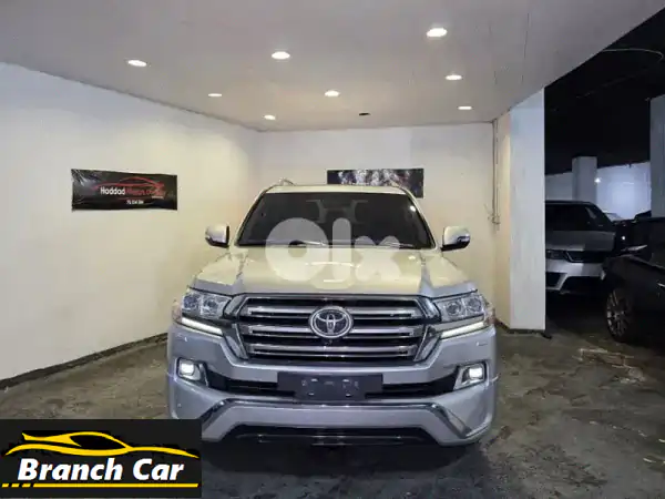 2016 Toyota Land Cruiser VXS V85.7 Silveru002 FBrown Like New 1 Owner!